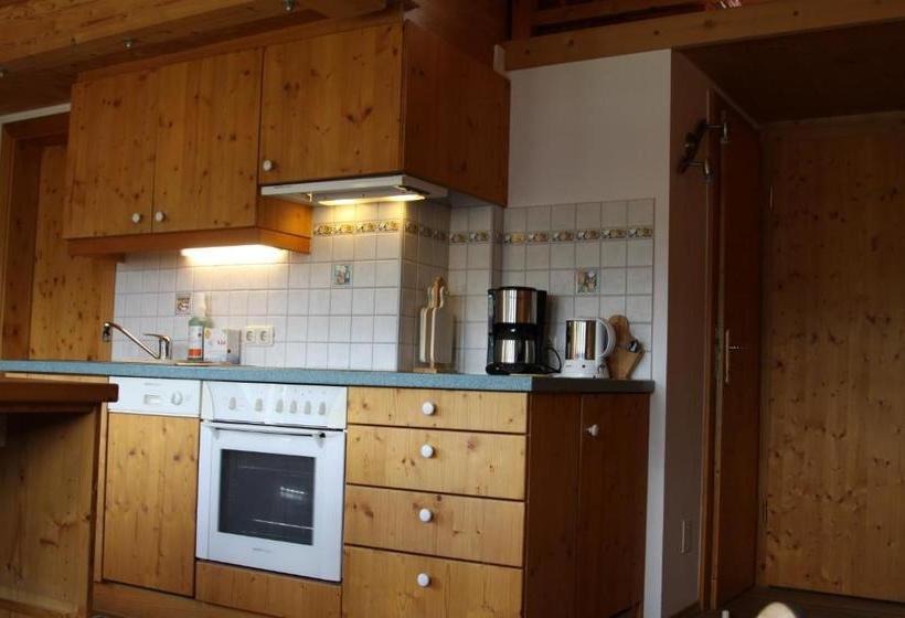 ホテル Bauernhof Biohof Sauschneider