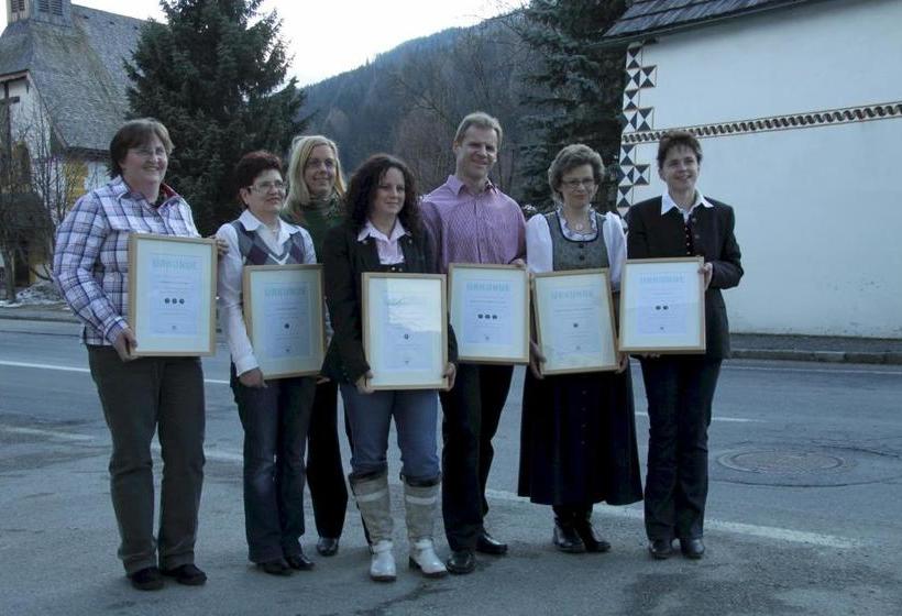 ホテル Bauernhof Biohof Sauschneider