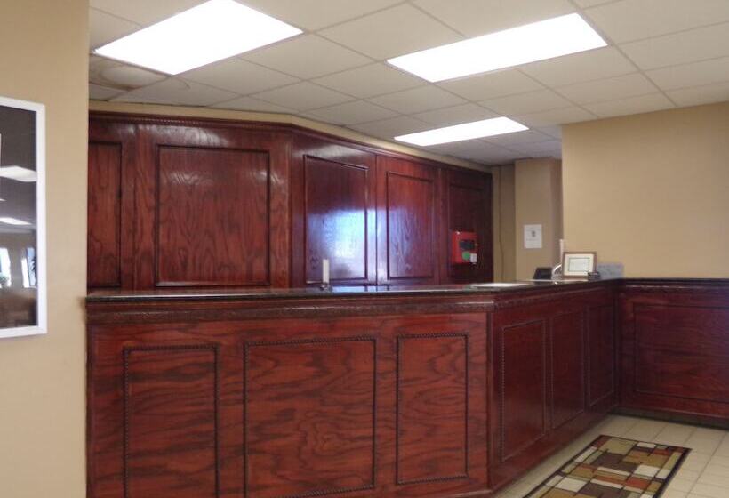 فندق Regency Inn & Suites