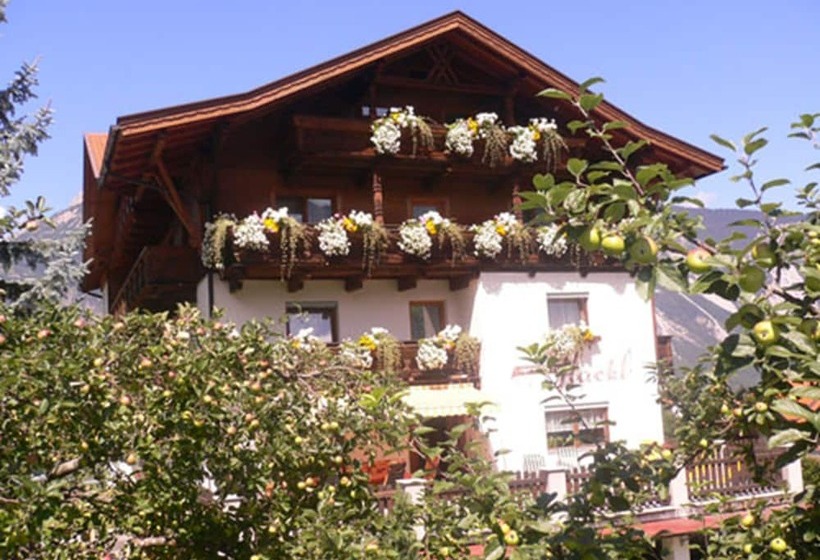 هتل Gästehaus Hackl