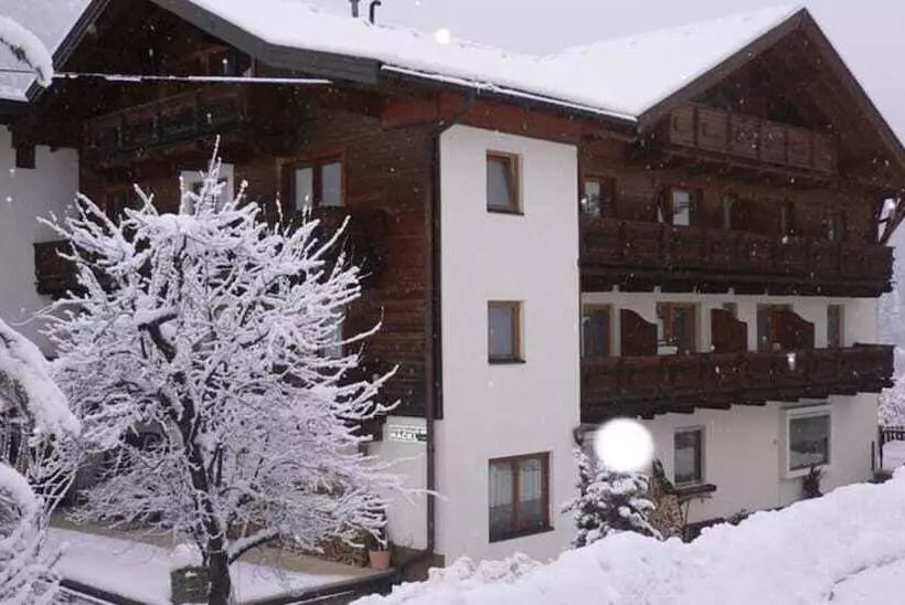 Hotel Gästehaus Hackl