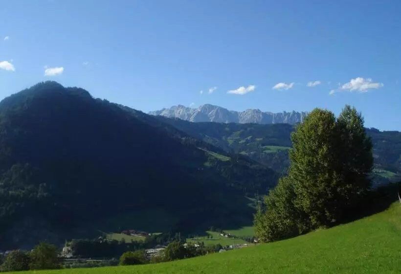 هتل Haus Sonnleitn