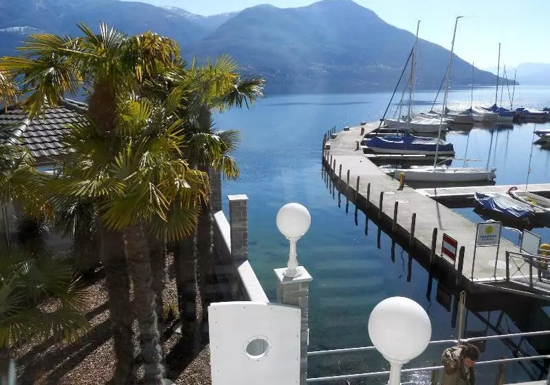 ホテル Yachtsport Resort Lago Maggiore