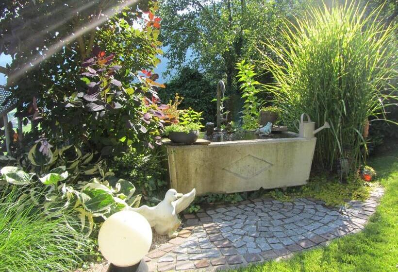 ホテル Neurauthof