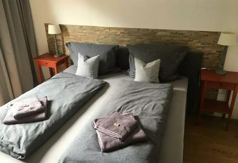 Hotelli Pension Praxmarer