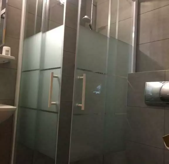 Hotelli Pension Praxmarer