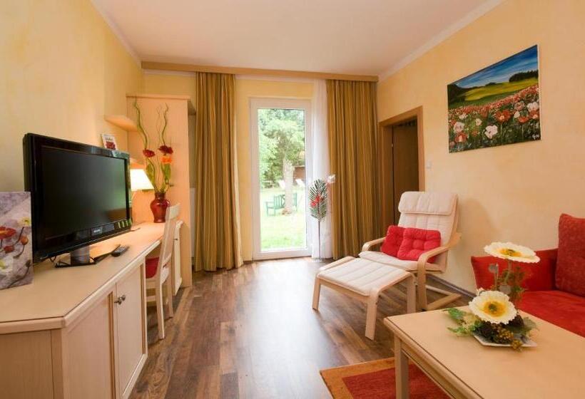 ホテル Wirtshausbrennerei Krenn