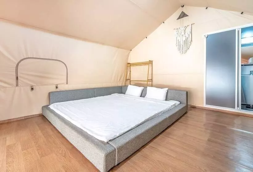 Yangpyeong Flower Caravan Pension