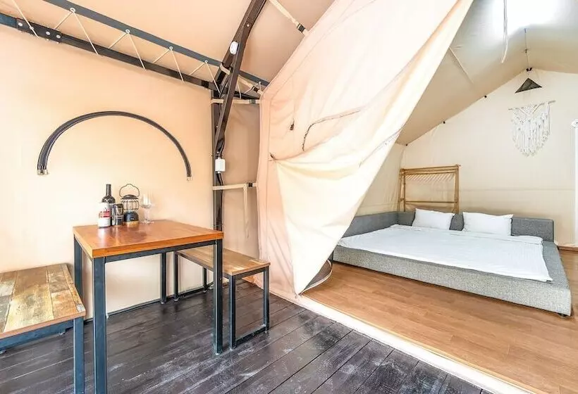 Yangpyeong Flower Caravan Pension