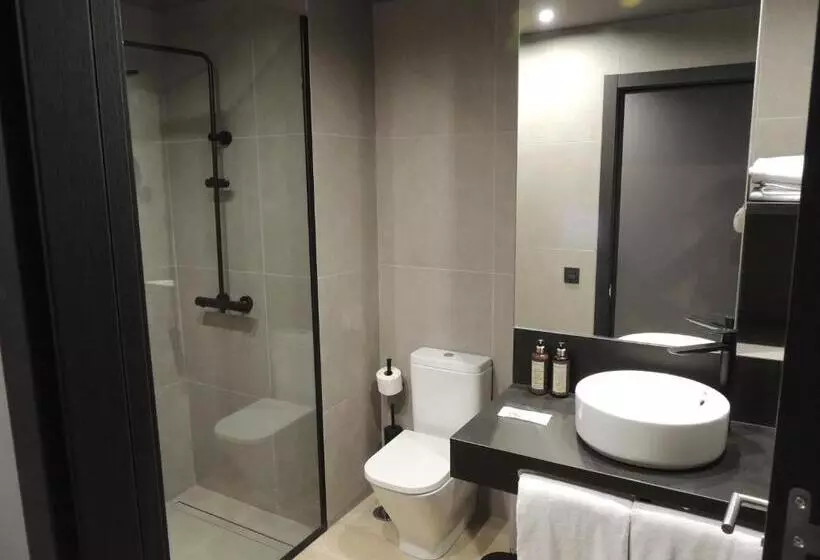 ホテル LIVVO La Escarlata