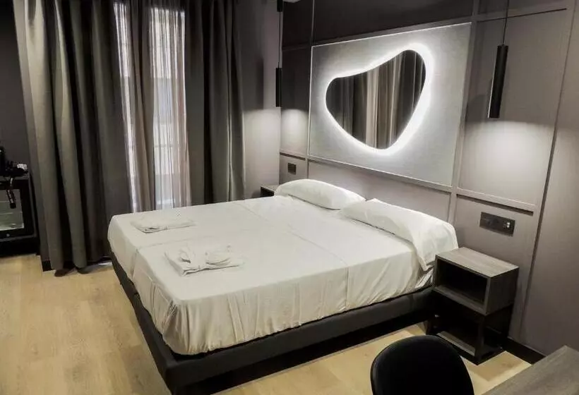 ホテル LIVVO La Escarlata