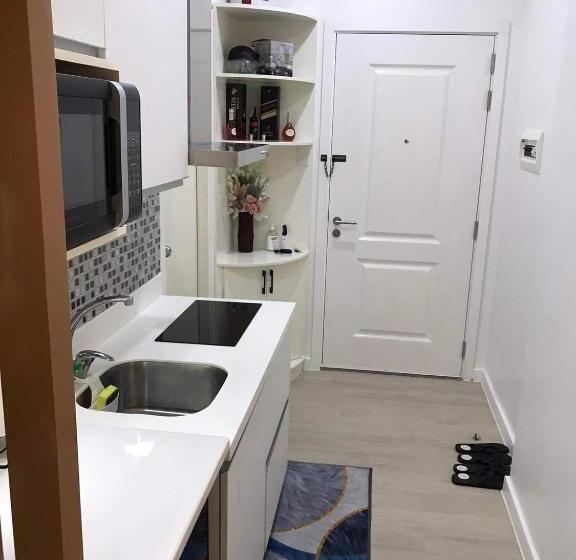 فندق Crissome Suite Azure North San Fernando Pampanga