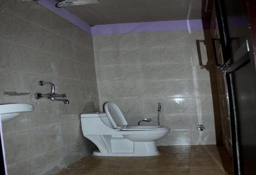 فندق Heritage Inn Jageshwer