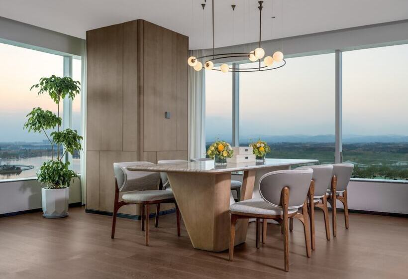 בית מלון כפרי Holiday Inn Chengdu East By Ihg