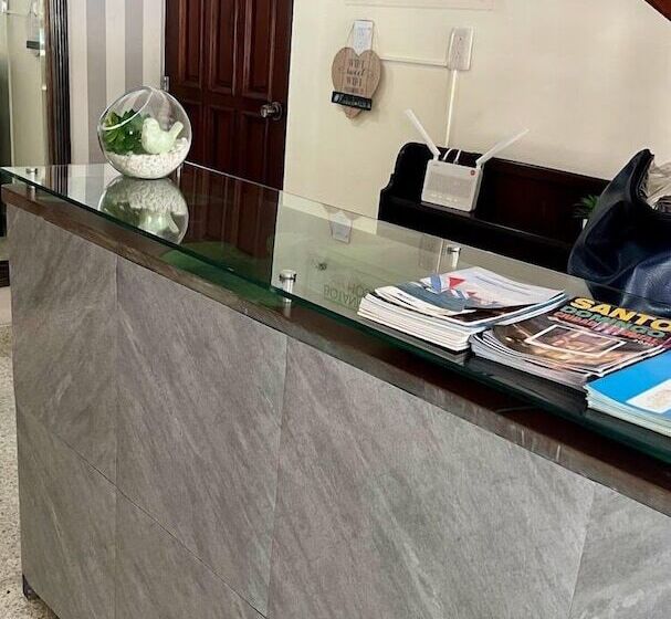 هتل Botanic Garden Hostal