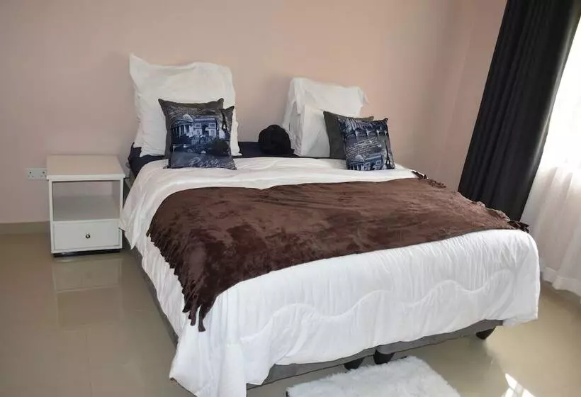 هتل Lulu Guest Lodge