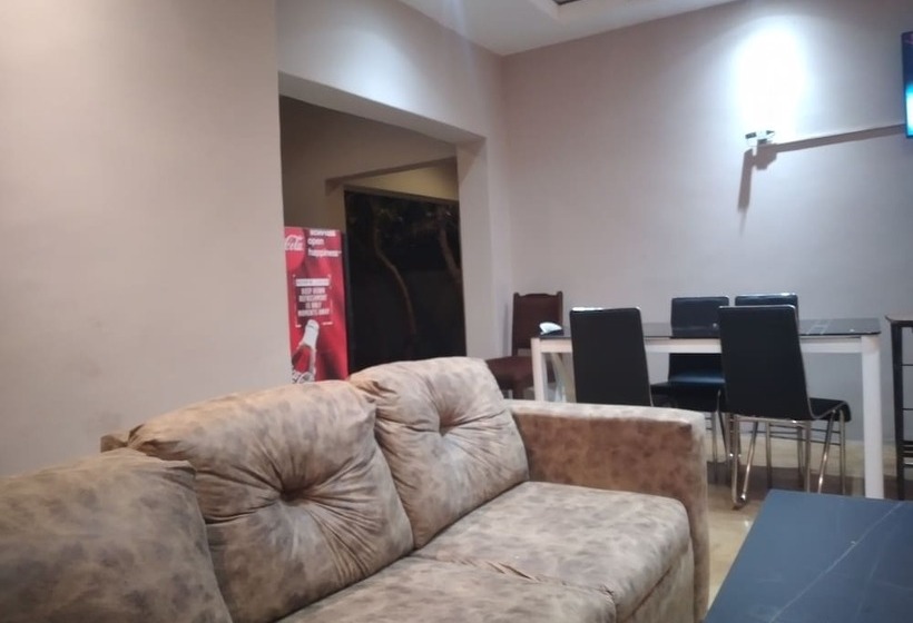 هتل Lulu Guest Lodge