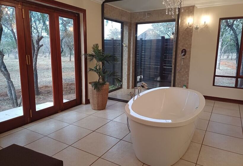 Отель Phakela Private Lodge