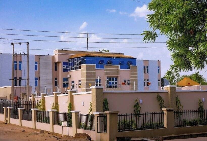 هتل Sarina Suites And Apartments Kano