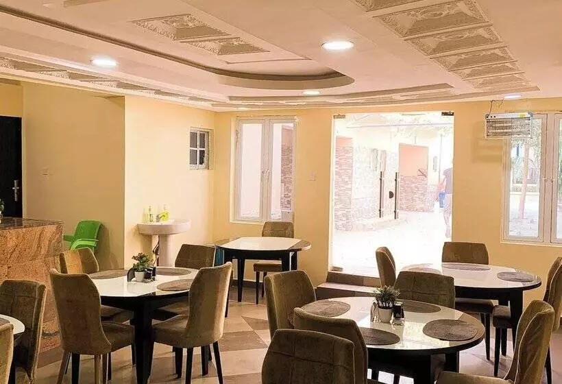 هتل Sarina Suites And Apartments Kano