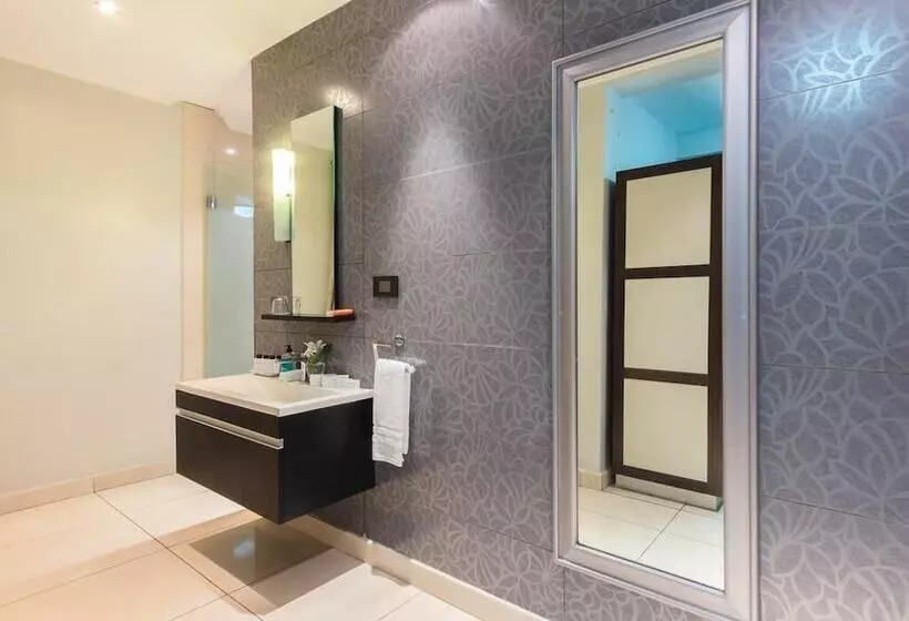 هتل Sarina Suites And Apartments Kano