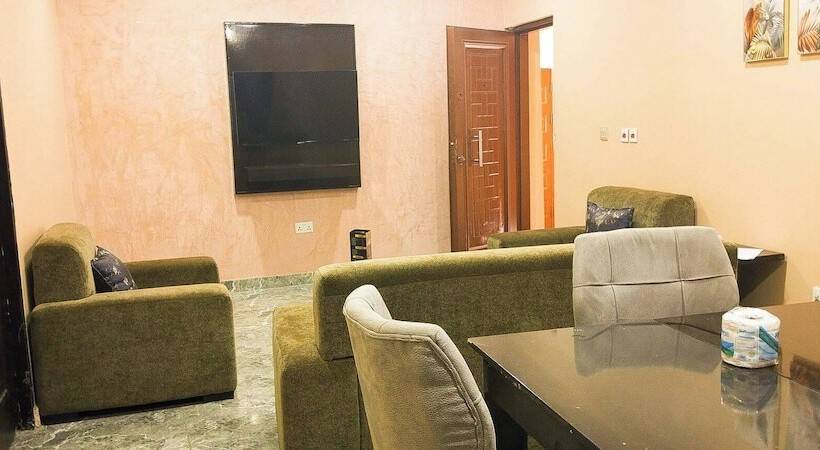 هتل Sarina Suites And Apartments Kano
