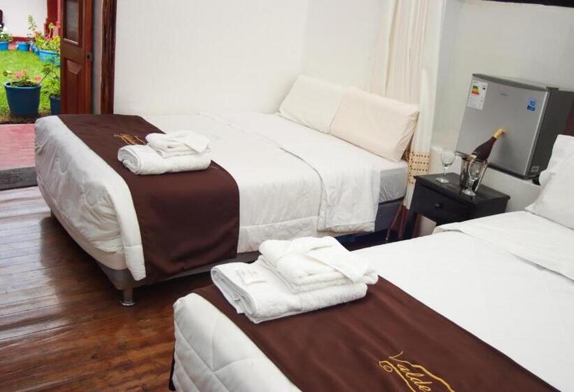 בית מלון כפרי Valdelirios