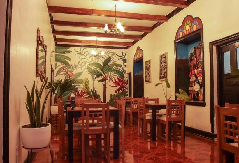 בית מלון כפרי Valdelirios