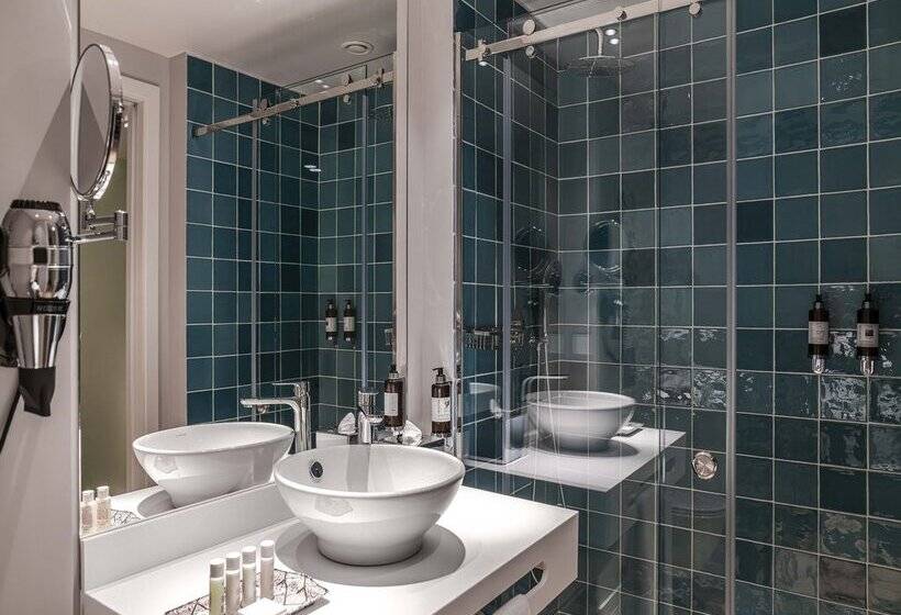 هتل Vincci Bonjardim