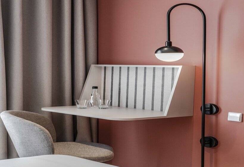 هتل Vincci Bonjardim