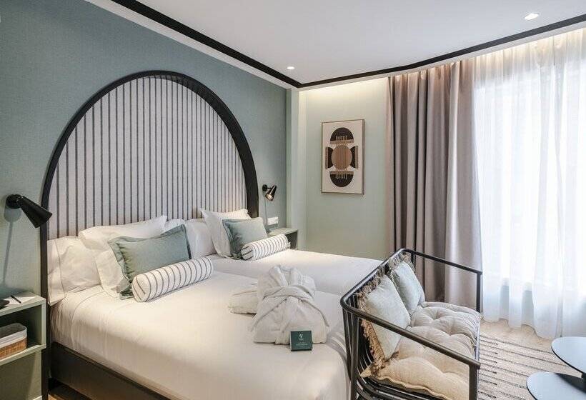 هتل Vincci Bonjardim