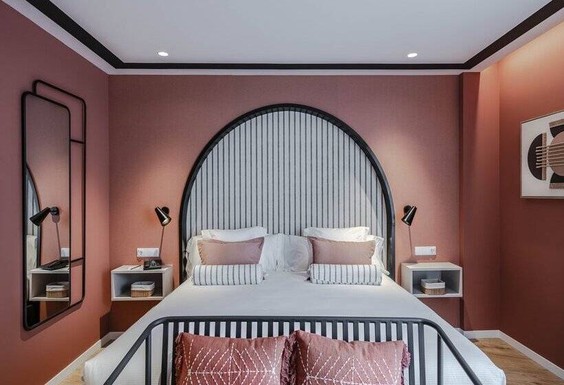 هتل Vincci Bonjardim