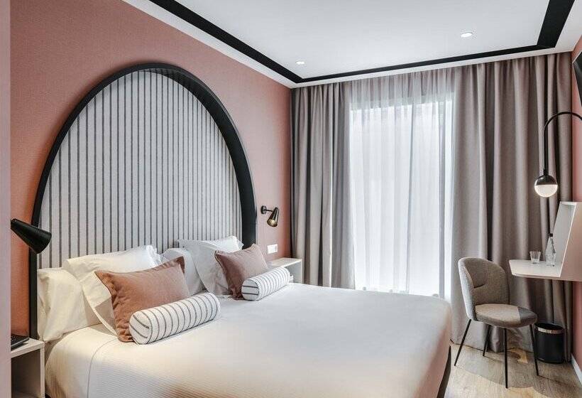 هتل Vincci Bonjardim