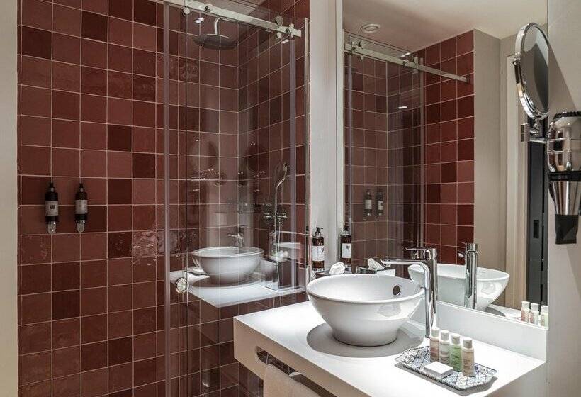 هتل Vincci Bonjardim