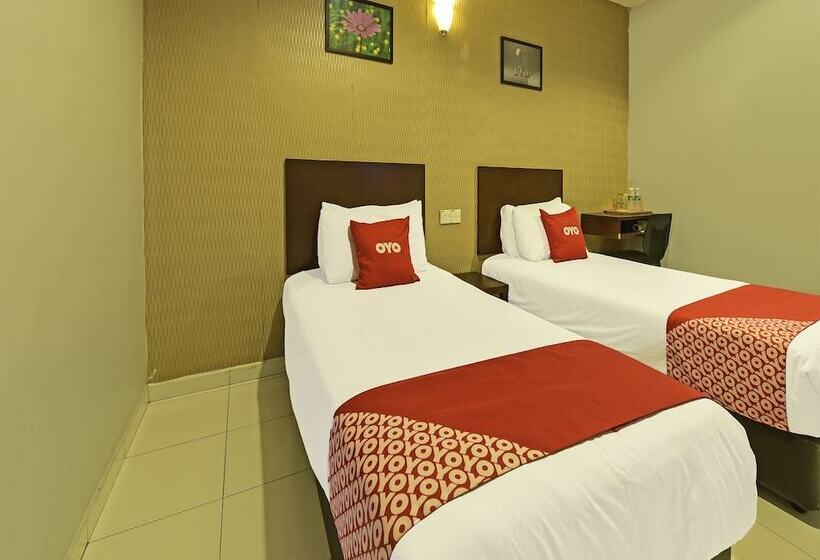 M Three Hotel By Oyo