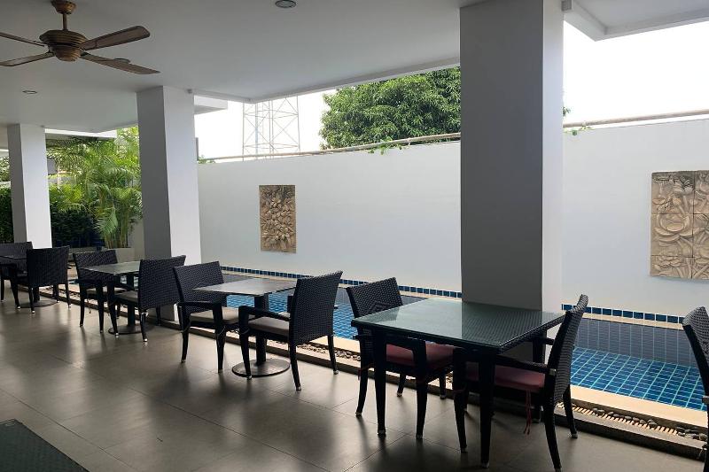 One World One Home Naiharn Hotel By Zuzu