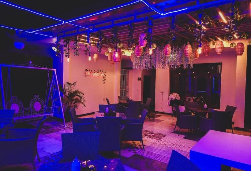 Oyo Hotel Urban Nest