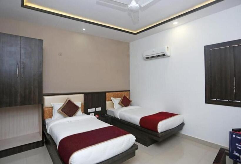 Pratap By Goyal Hoteliers