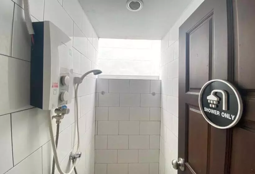 هاستل The Best One Chiang Mai