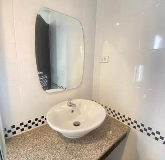 هاستل The Best One Chiang Mai