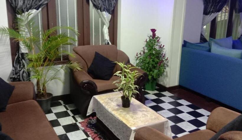 Aamiaismajoitus (B&B) Butterfly Guest Home And Rooms