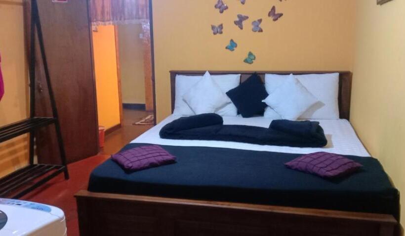 Aamiaismajoitus (B&B) Butterfly Guest Home And Rooms