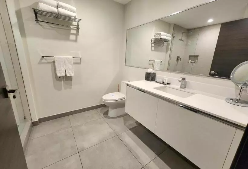 Costa Hollywood Beach Studios