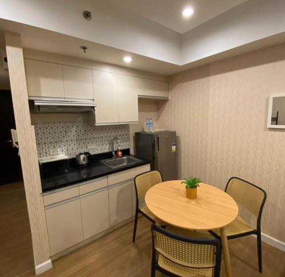 Feels Like Home Condos Abreeza Place Tower 1 & 2