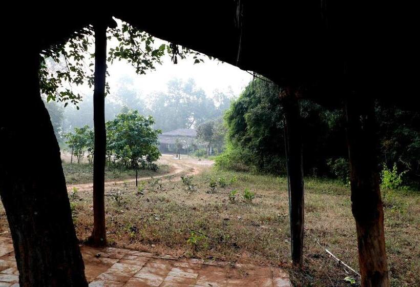 בית מלון כפרי Atulya Kanchi Camp Bandhavgarh