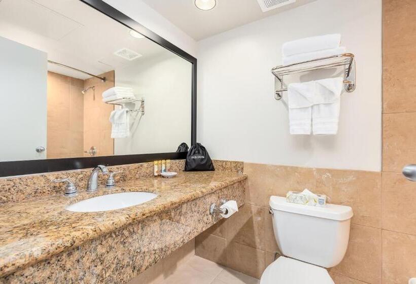 酒店 Castle At Palms At Waikīkī