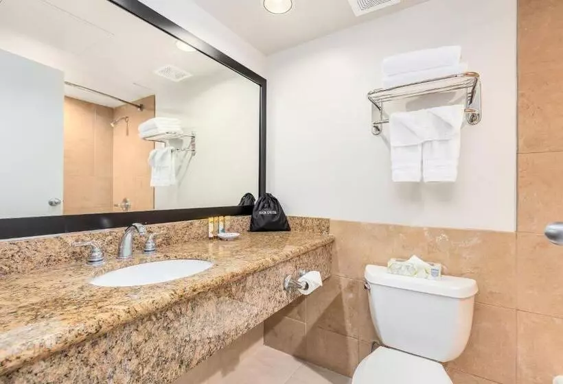 ホテル Castle At Palms At Waikīkī