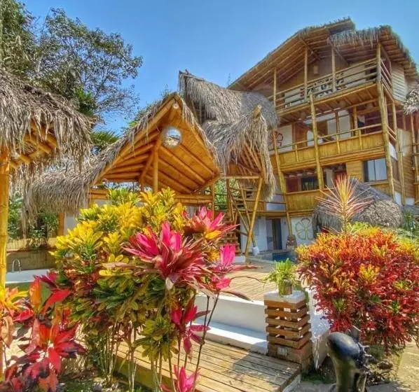 Hotelli Cayena Beach