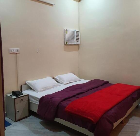 هتل Mahadeva Homes Guest House