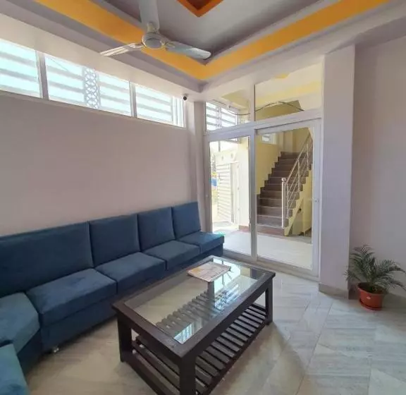 ホテル Mahadeva Homes Guest House